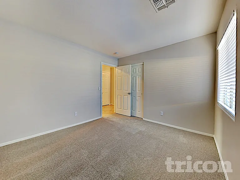 16189 W Mauna Loa Ln — Photo 15