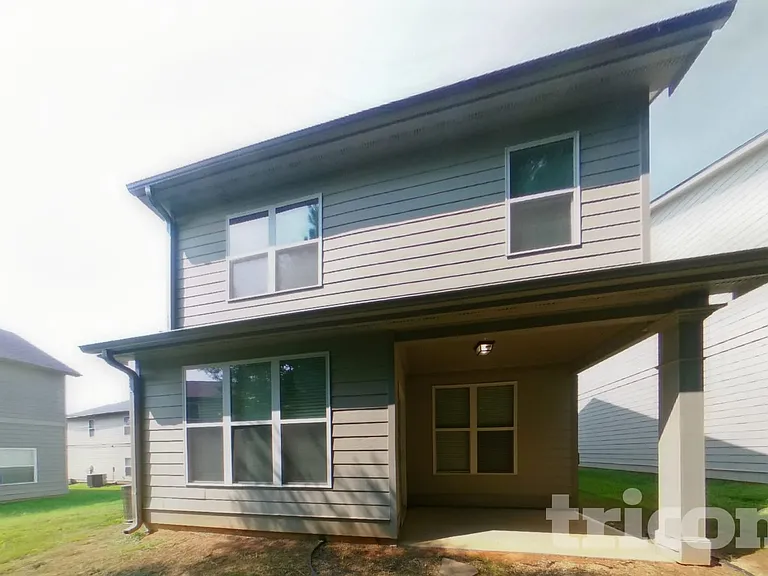 2300 Shady Dr — Photo 15