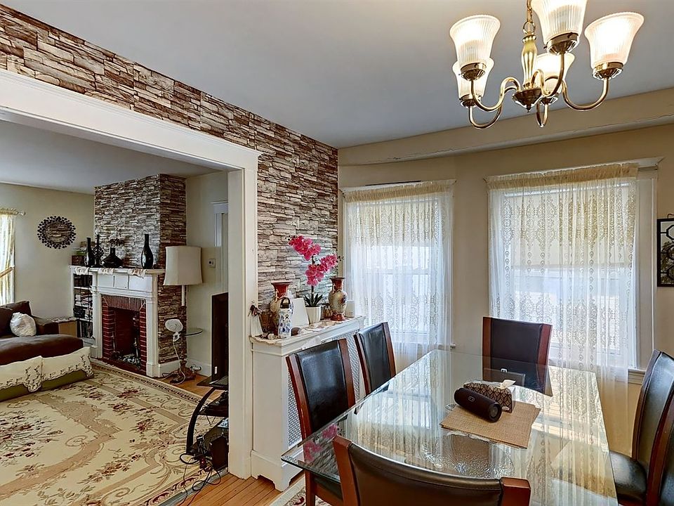 landlord_unit_photo_49105173_0.5625