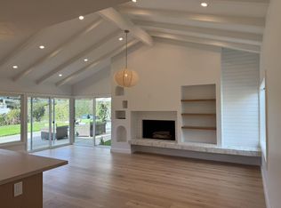207 Milford Dr, Corona Del Mar, CA 92625