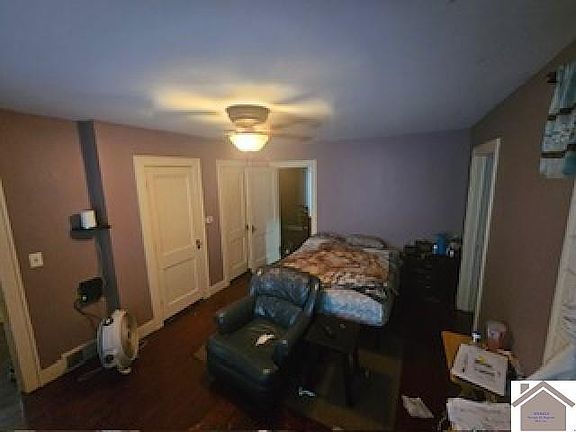 4th image of 412 N 7th St