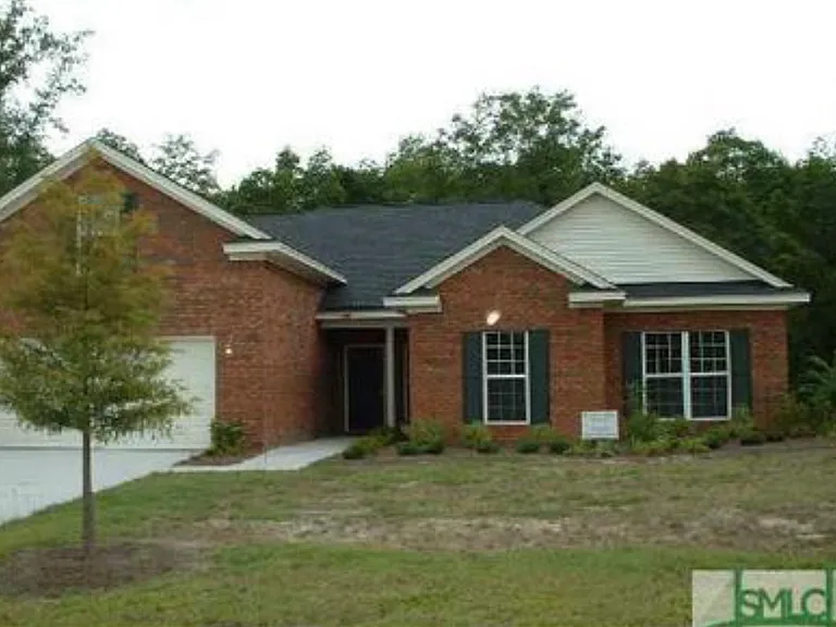 118 Penny Ln — Photo 1