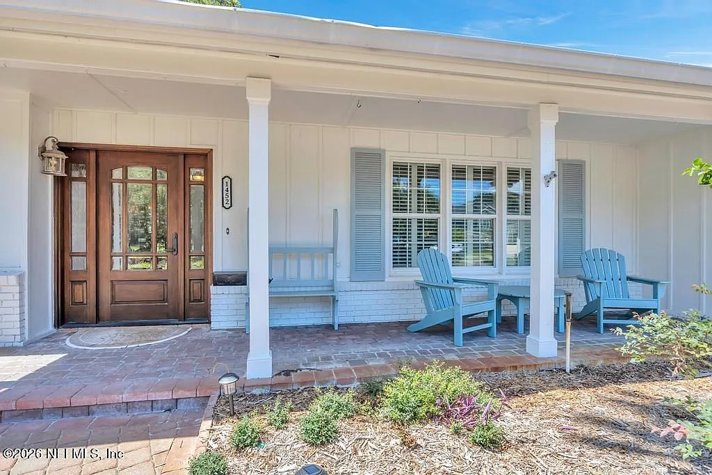 3 bed, 3.0 bath, 2530 sqft, $5,700 — Photo 4