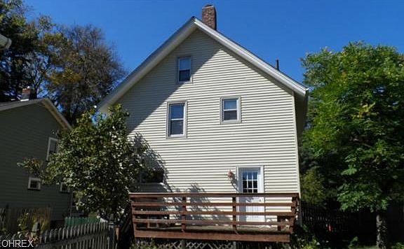 5th image of 227 Highland Ave