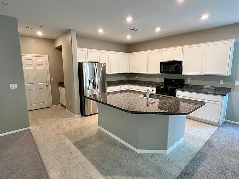 6071 Castle Gardens Ave — Photo 6