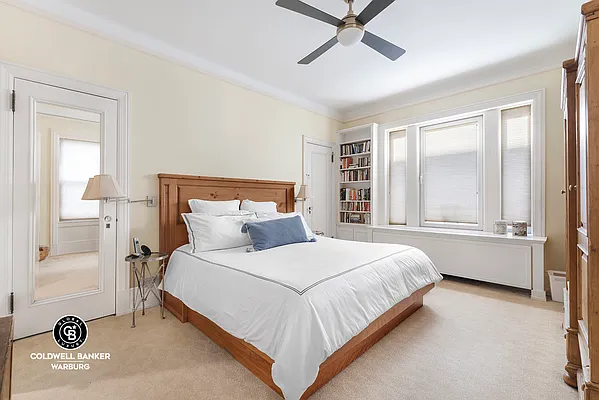 Sold by Coldwell Banker Warburg | media 31