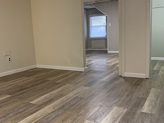 4th image of 3 Delaware Ave #202