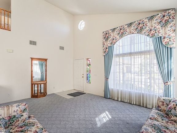 5th image of 8939 Dove Cove Dr