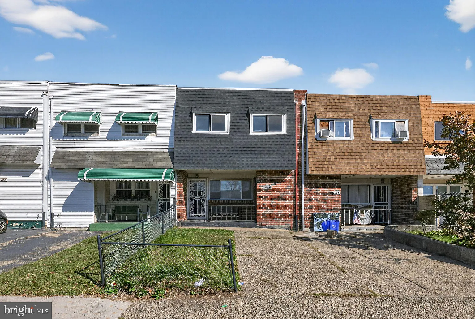 1029 W Oxford St photo 1