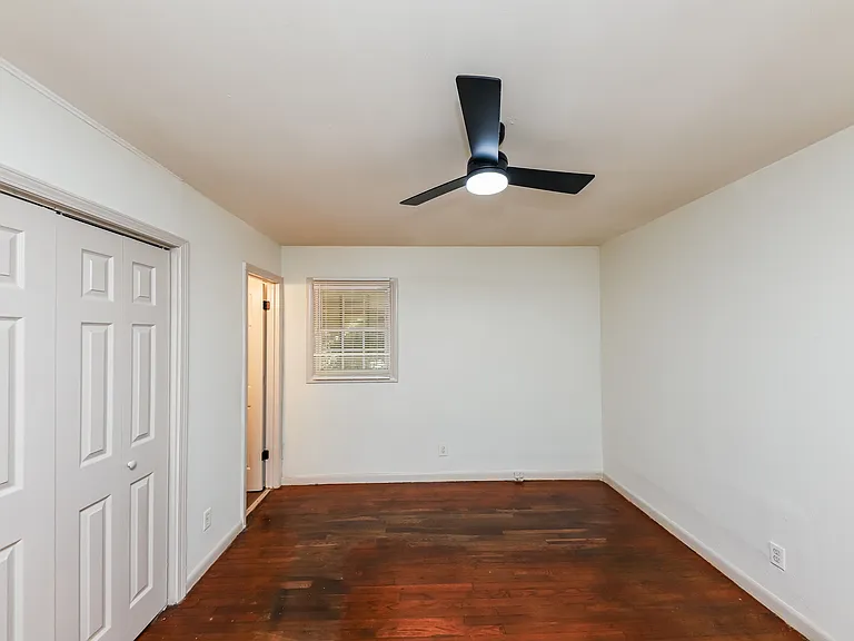 210 Oak Dr SE — Photo 9