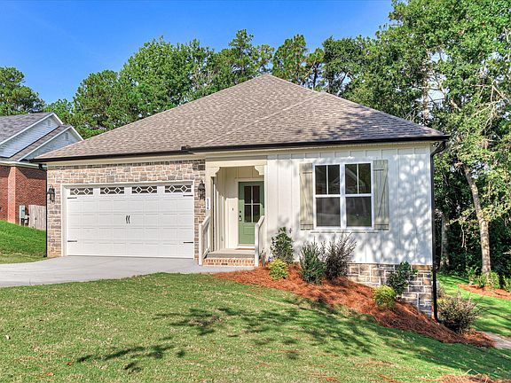 2nd image of 114 Bobbye Dr