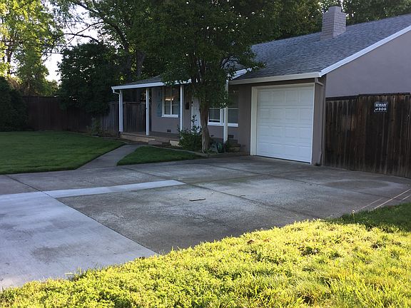3rd image of 2560 Avalon Dr