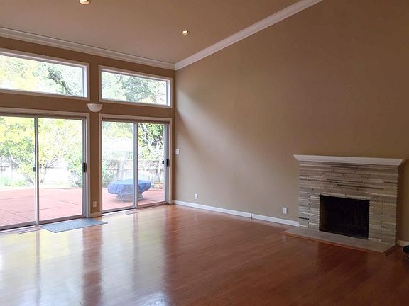 4th image of 2312 Valdivia Way