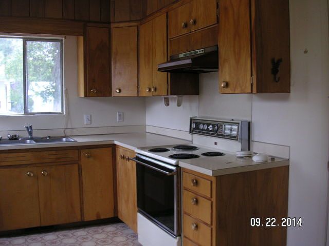 2nd image of 1024 1st St W