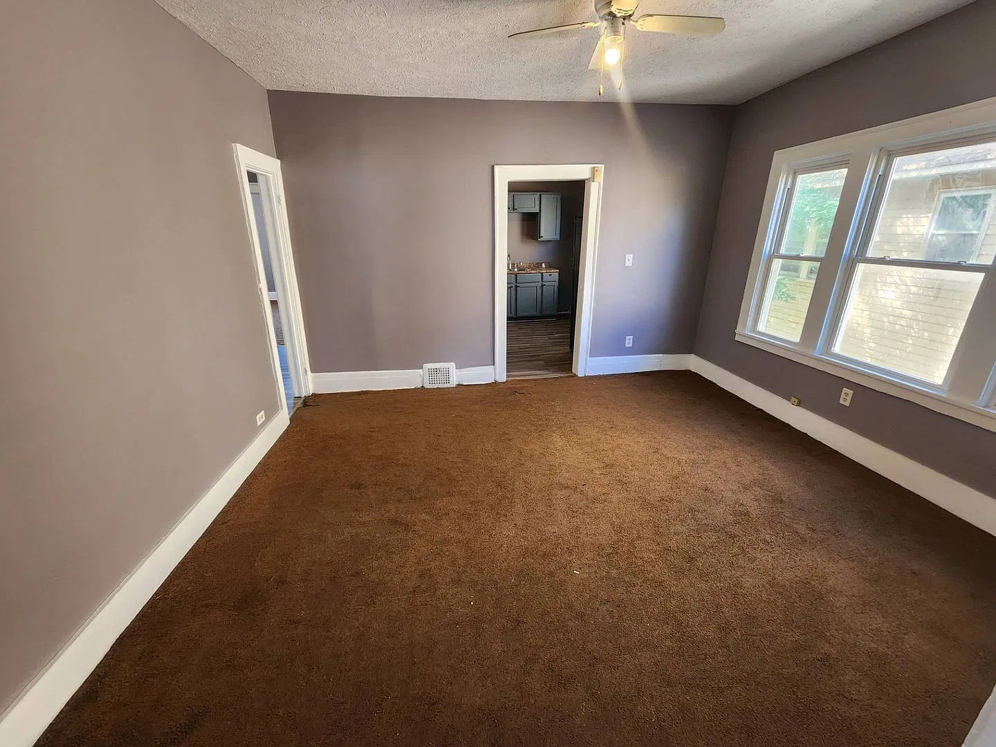 942 Eddy Rd — Photo 4