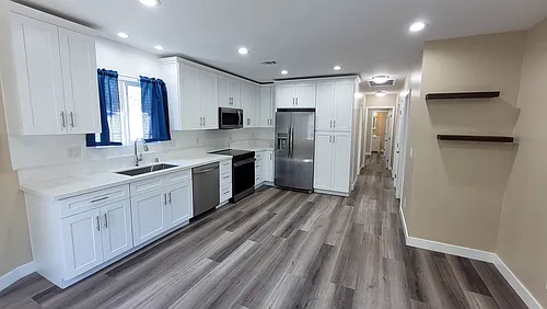 16131 Sunny Ct Photo 1