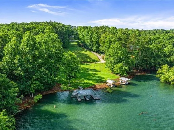 11 Collins Hollow Cv, Morganton, GA 30560