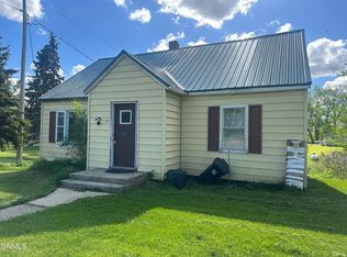 107 Main St, Gackle, ND 58442