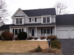 537 Currier Dr, Manchester, NH 03104