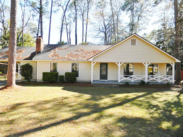 1st image of 613 Ledgedale Cir