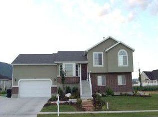 31 Countryside Rd, Farmington, UT 84025