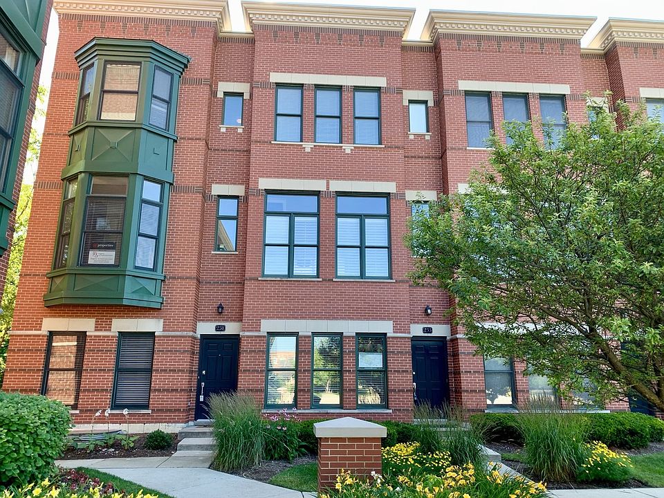 1st image of 233 W Wood St