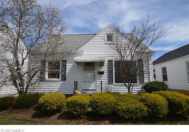 1st image of 1651 Woodhurst Ave