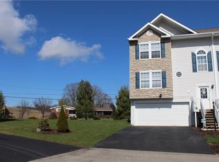 107 Manor View Dr #107, Manor, PA 15665