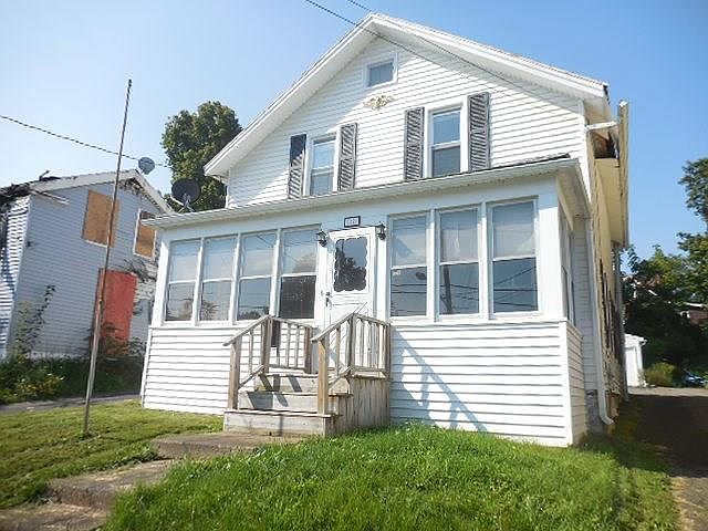 2nd image of 22 Saint Helena St