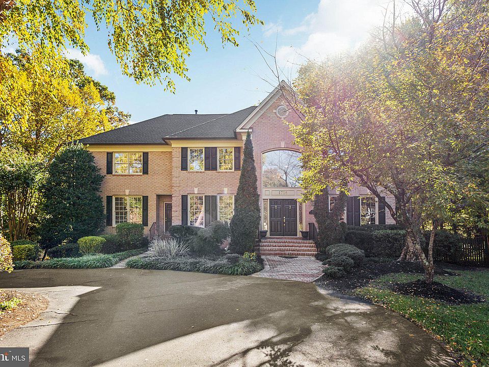 1st image of 1716 Esquire Ln