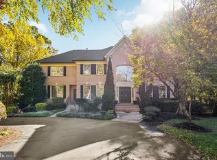 1716 Esquire Ln, Mc Lean, VA 22101