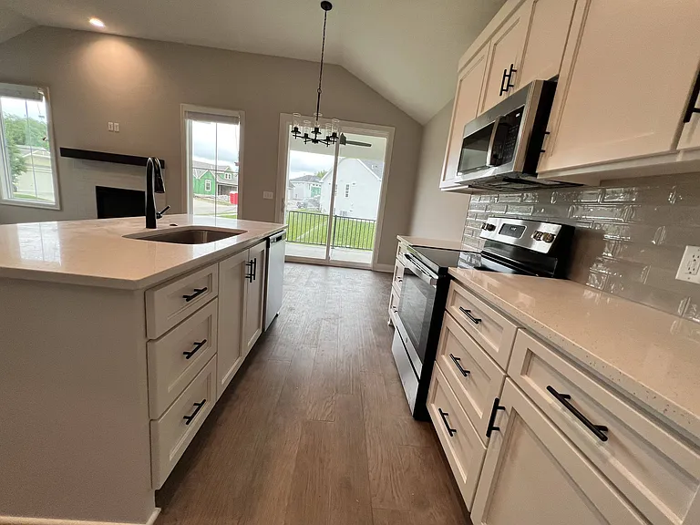 1401 SW Heartwood Ter — Photo 6