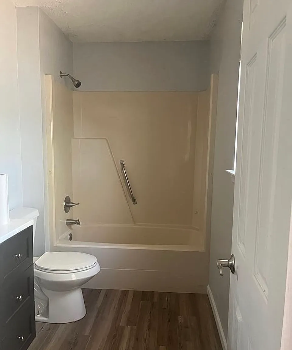 3 bed, 1400 sqft, $1,800 — Photo 4