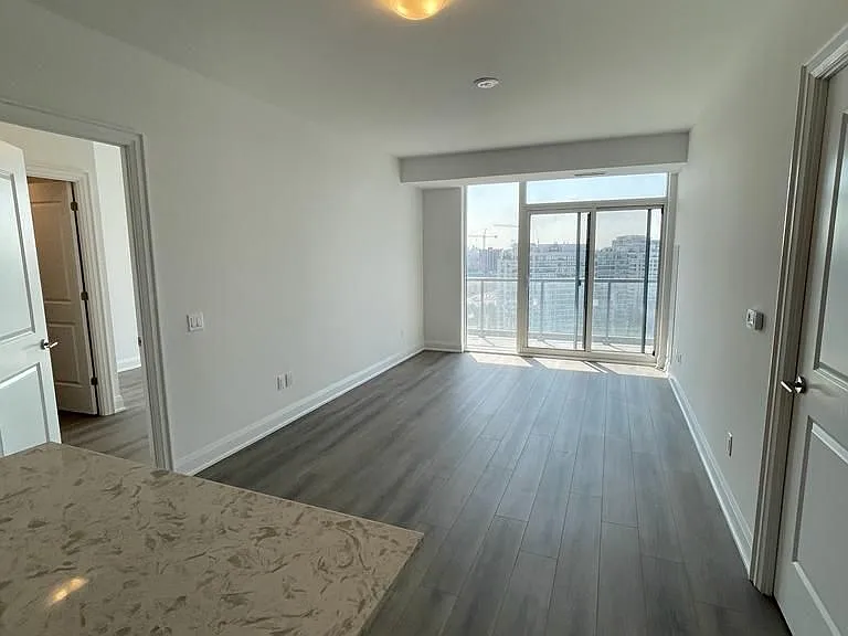 20 Gatineau Dr #1506 — Photo 8