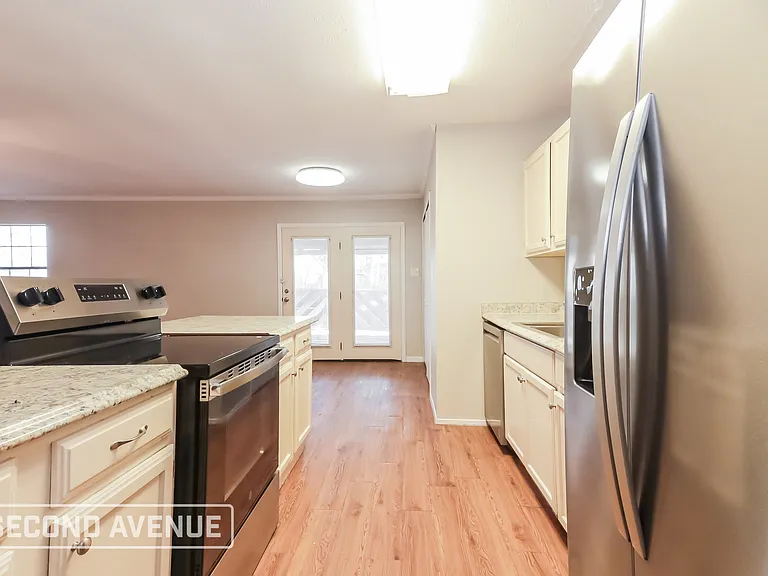 416 Woodcrest Way — Photo 11