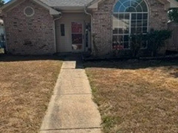 1026 Sanders Dr, Duncanville, TX 75137