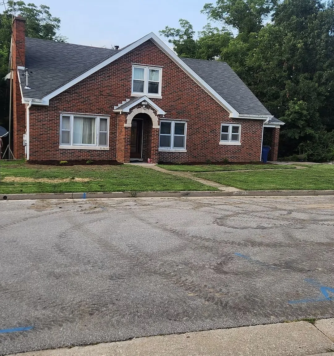 2 bed, 1000 sqft, $850 — Photo 1