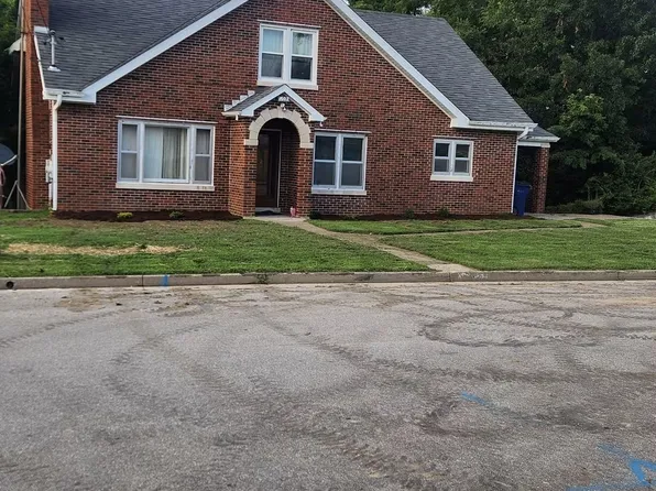 1602 Saint Marys Blvd #2, Jefferson City, MO 65109