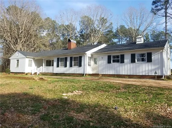 1160 N Main St, Troy, NC 27371