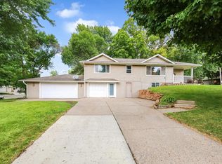 2391 Fairview Ln, Mound, MN 55364