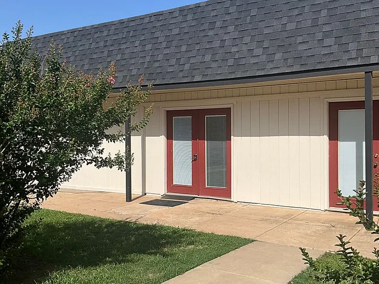 Terraces at Nichols Hills Renovated Two-Bedrooms — Photo 39