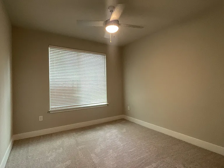 915 Glenwood Apartments on the Beltline — Photo 127