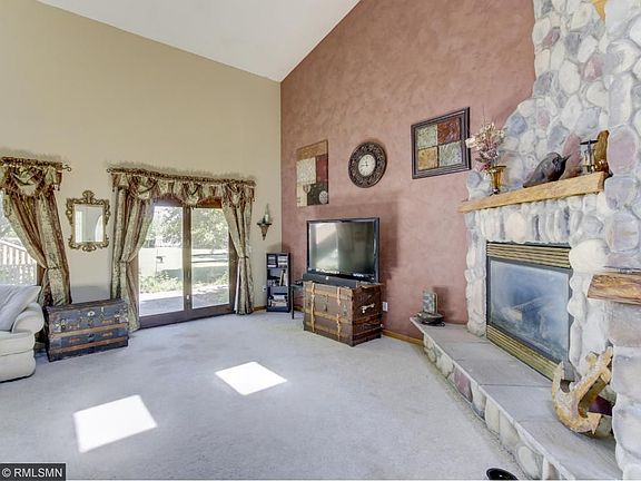 3rd image of 27766 Yellow Pine St NW