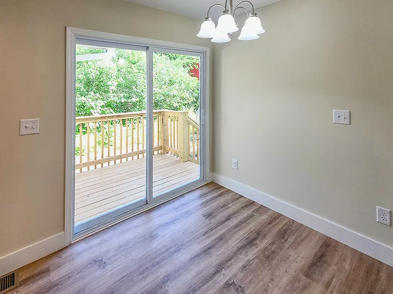 1422 Nolan Ave NW — Photo 10