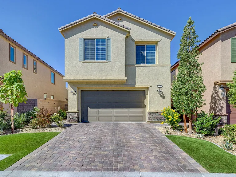 12321 Silvana St — Photo 1
