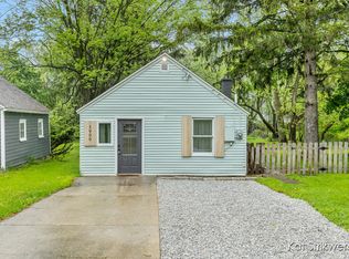 1900 Kinney Ave NW, Grand Rapids, MI 49534