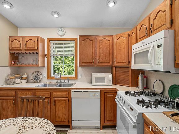 2nd image of 3600 Timber Creek Dr NW