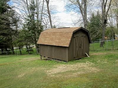 3rd image of 157 Wilps Dr