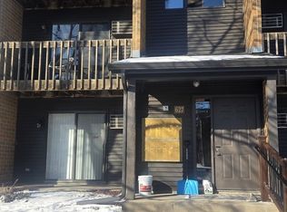 627 Virginia Rd APT 212, Crystal Lake, IL 60014