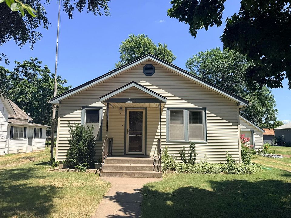 1st image of 310 3rd St